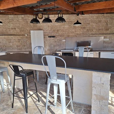 La Maison Du Moulin De Tartay Avignon Eksteriør billede